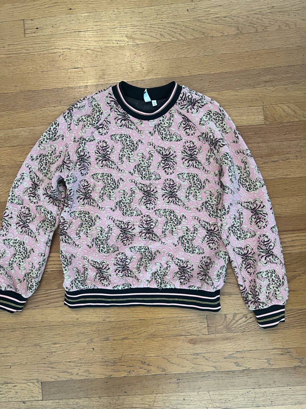 & Other Stories Pink Leopard Print Crewneck Sweater with Black Trim